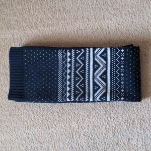 FINAL SALE - Gap Fair Isle Scarf